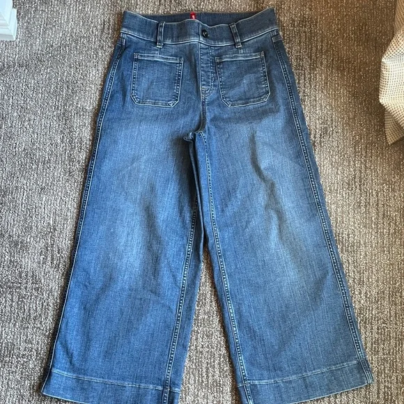 SPANX Front pocket Cropped Jeans - Picture 3 of 6